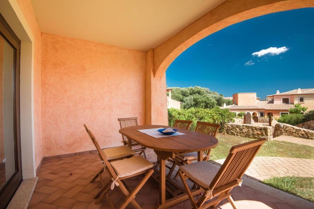 Le Perle Di Golfo Aranci Villa Bagian luar foto