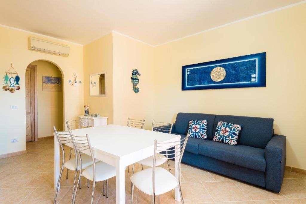 Le Perle Di Golfo Aranci Villa Bagian luar foto