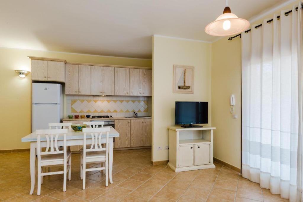 Le Perle Di Golfo Aranci Villa Bagian luar foto