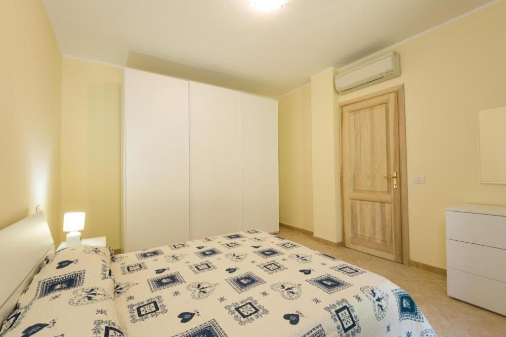 Le Perle Di Golfo Aranci Villa Bagian luar foto