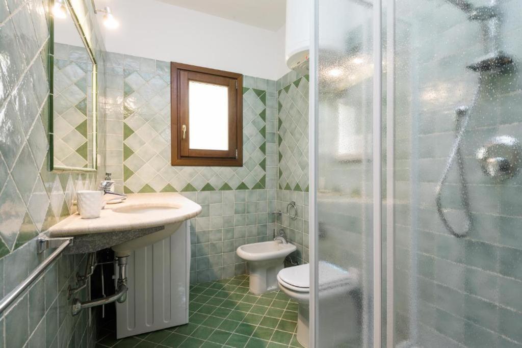 Le Perle Di Golfo Aranci Villa Bagian luar foto