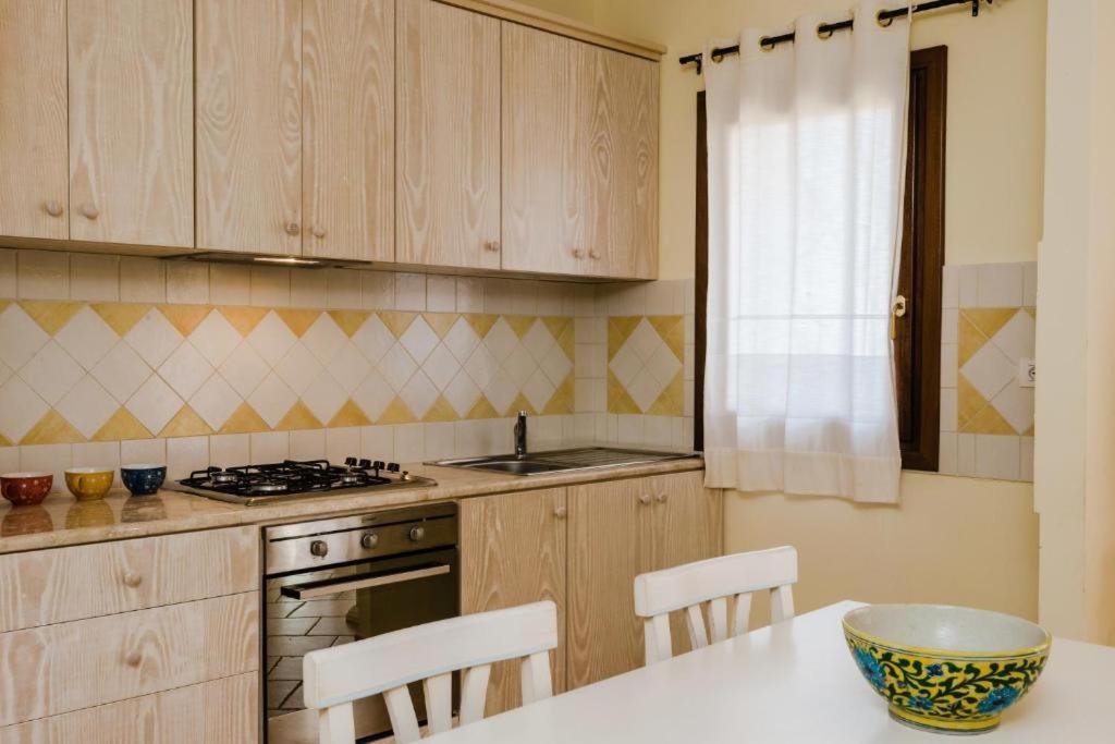 Le Perle Di Golfo Aranci Villa Bagian luar foto