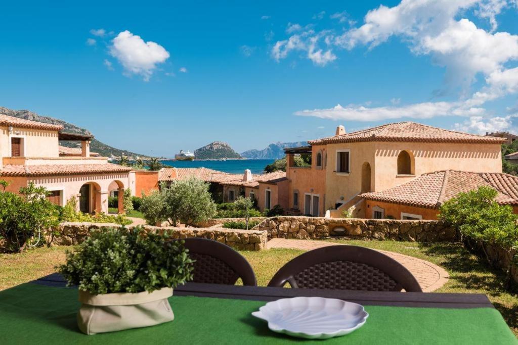 Le Perle Di Golfo Aranci Villa Bagian luar foto