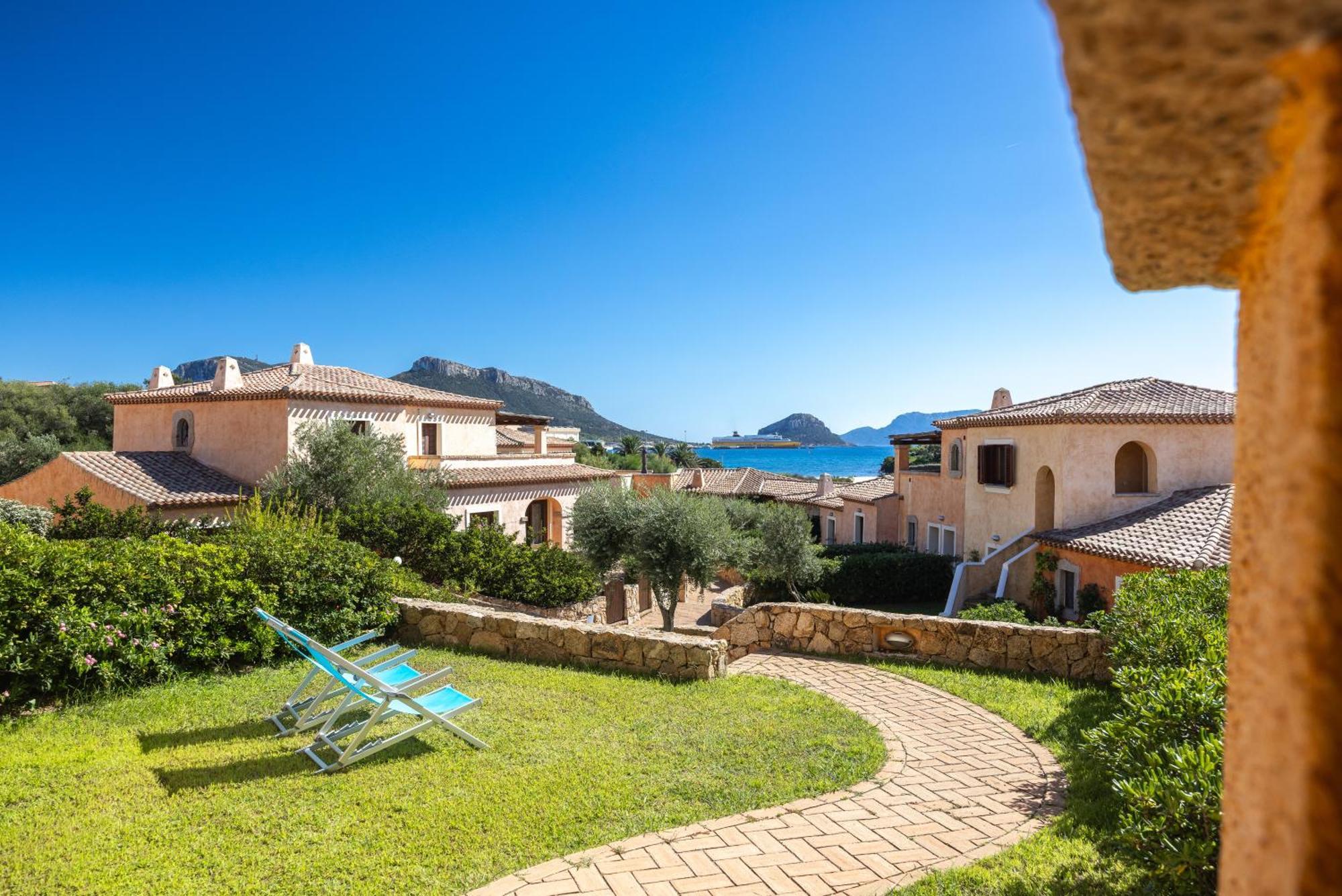 Le Perle Di Golfo Aranci Villa Bagian luar foto